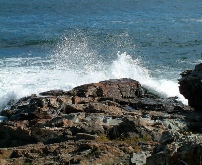 Atlantic Wave Meets The Coast